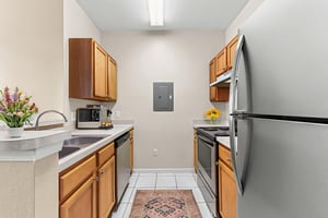 DSC_5933 virtually staged.jpeg