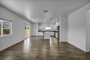 8918 Wolf Moon Dr_17