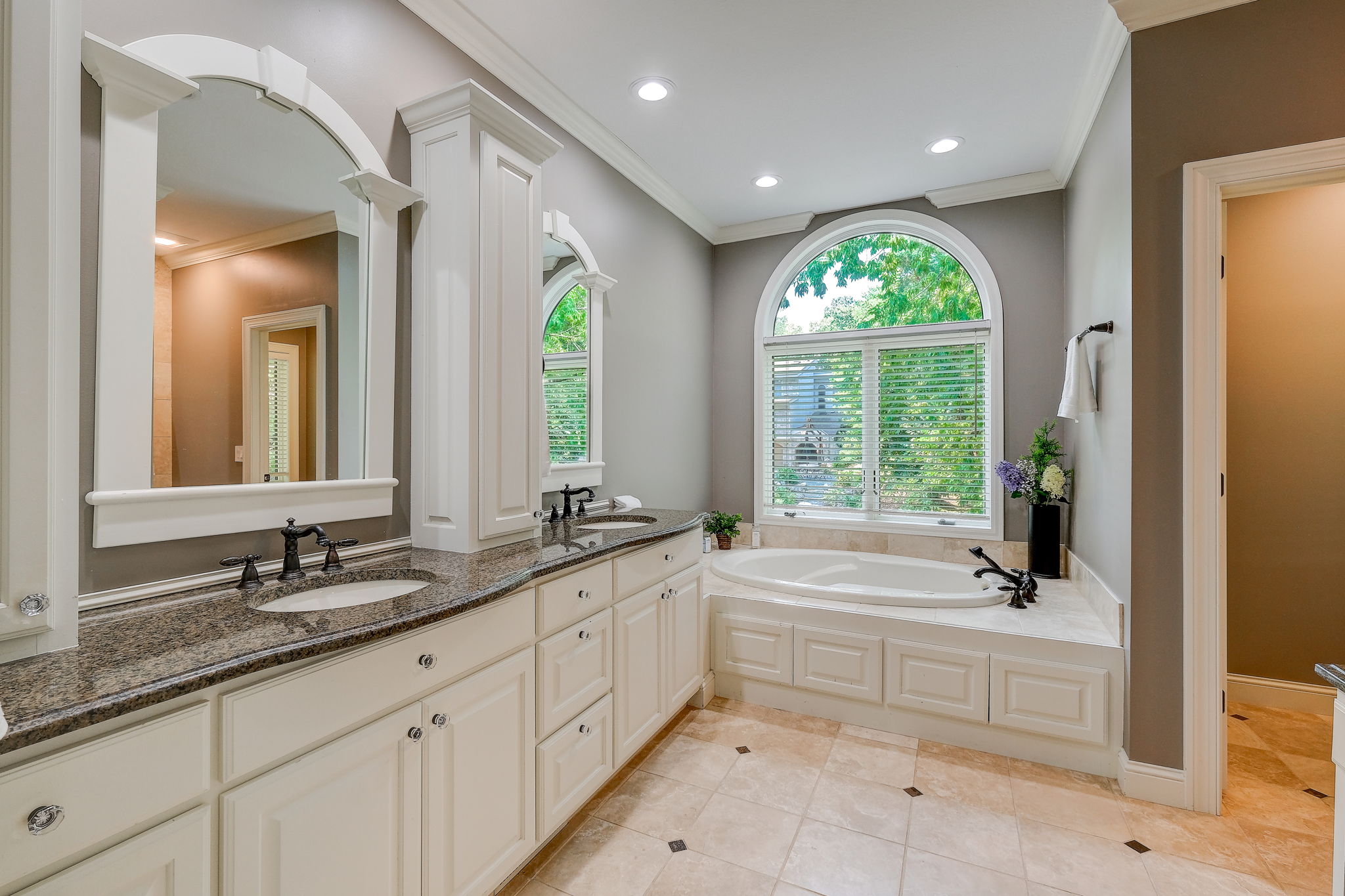 Ensuite bathroom with separate tub and shower, double vanity and huge walk in shower