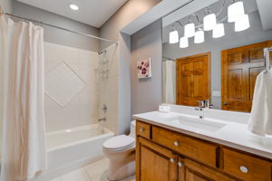 Full bath off LL bedroom #3