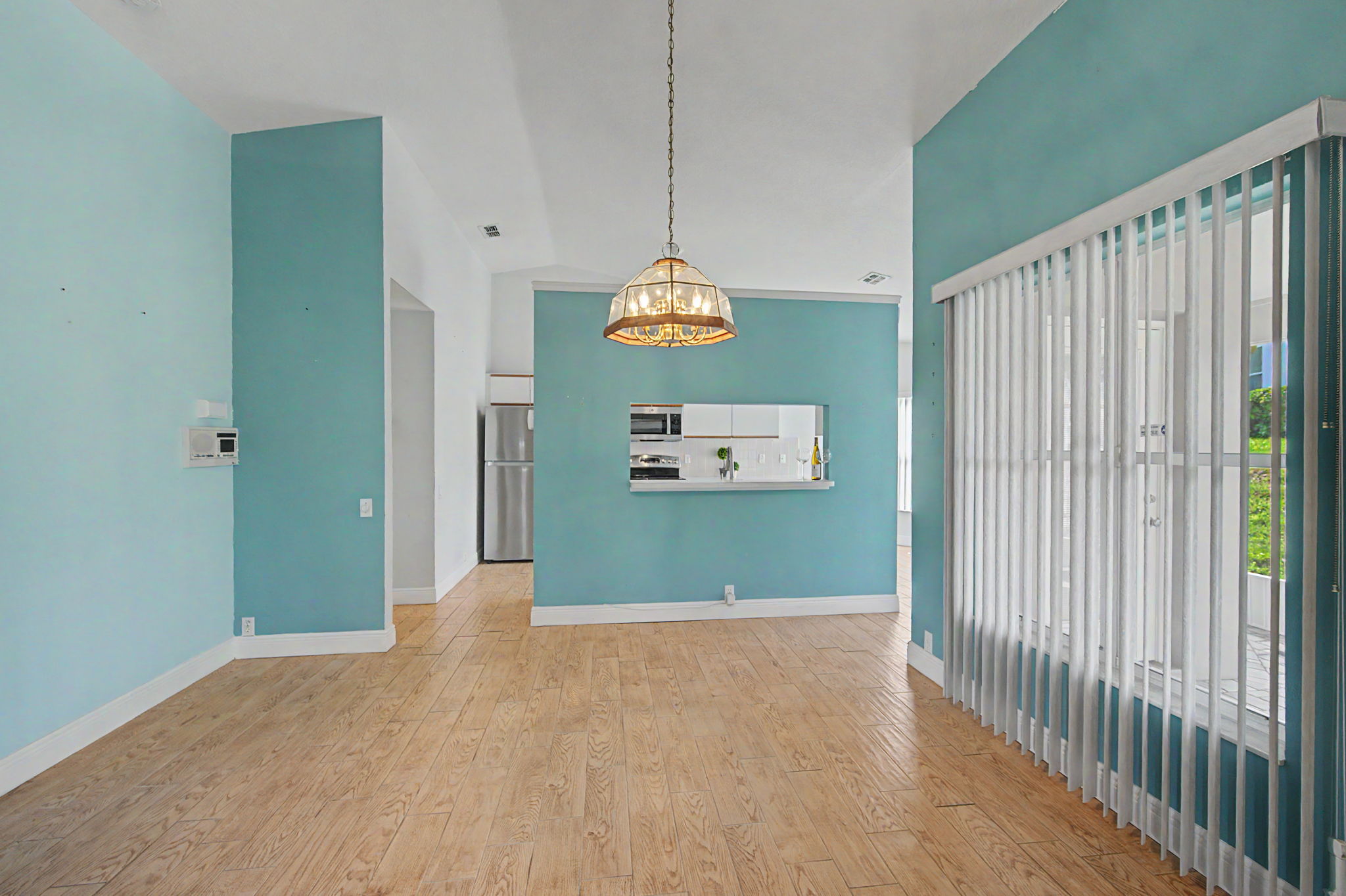 Dining Room1b