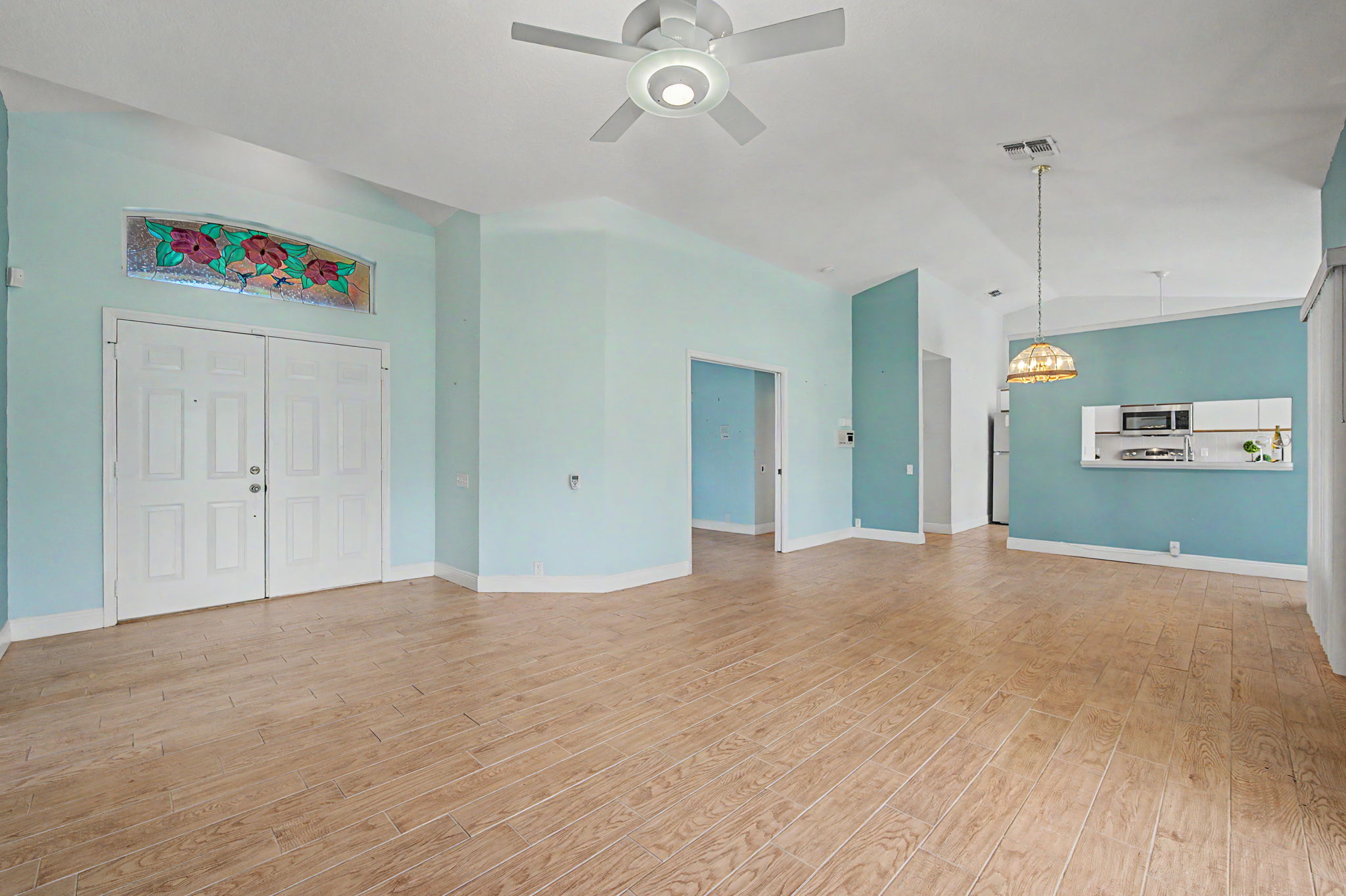 Living Room3b