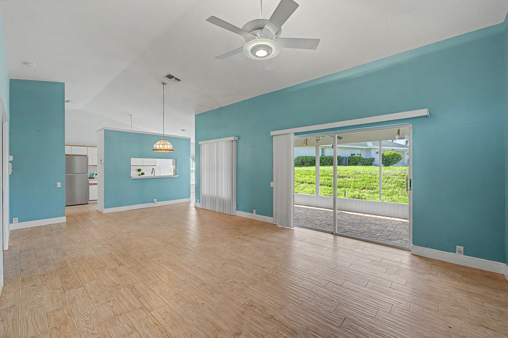 Living Room4a