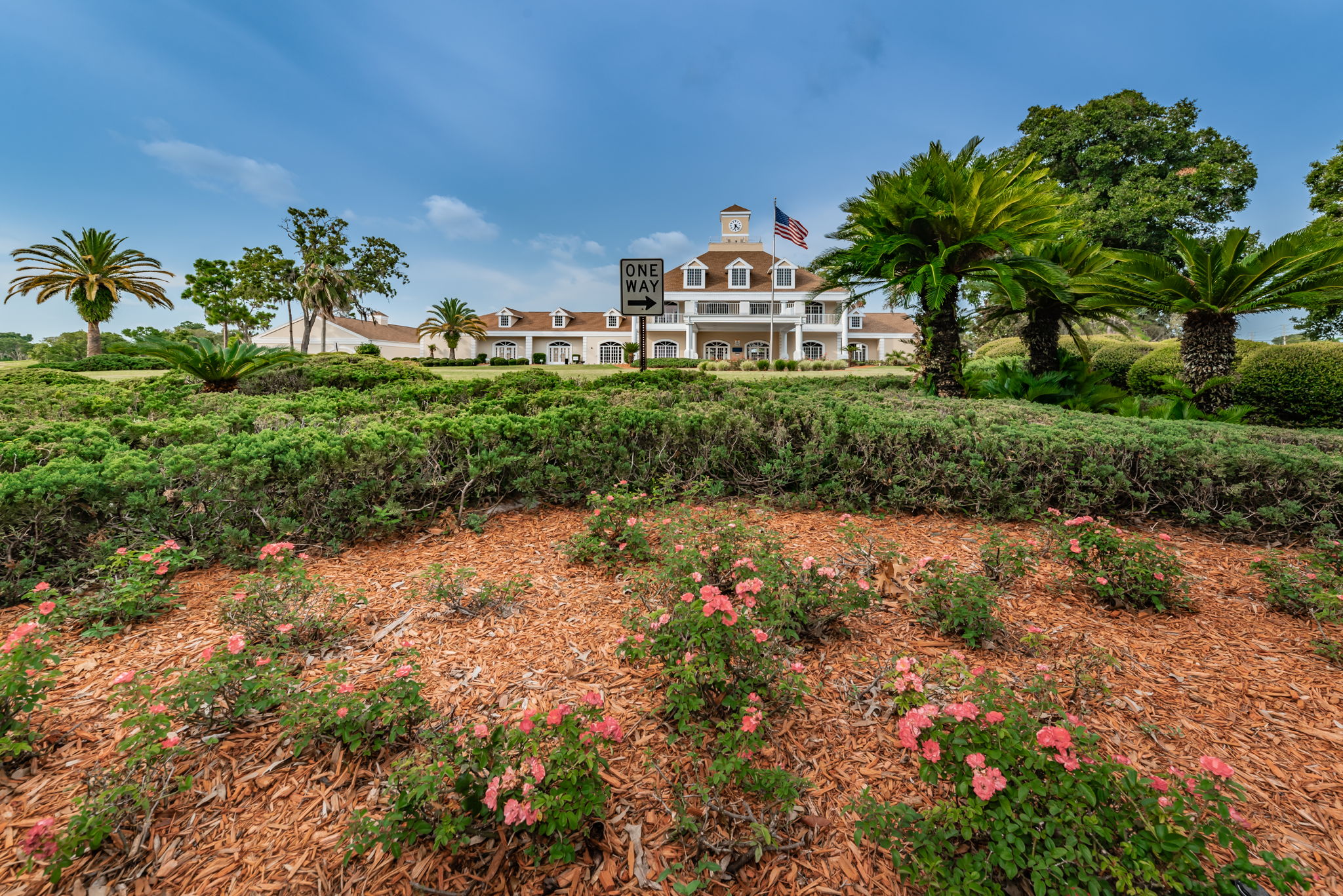 4-Clubhouse