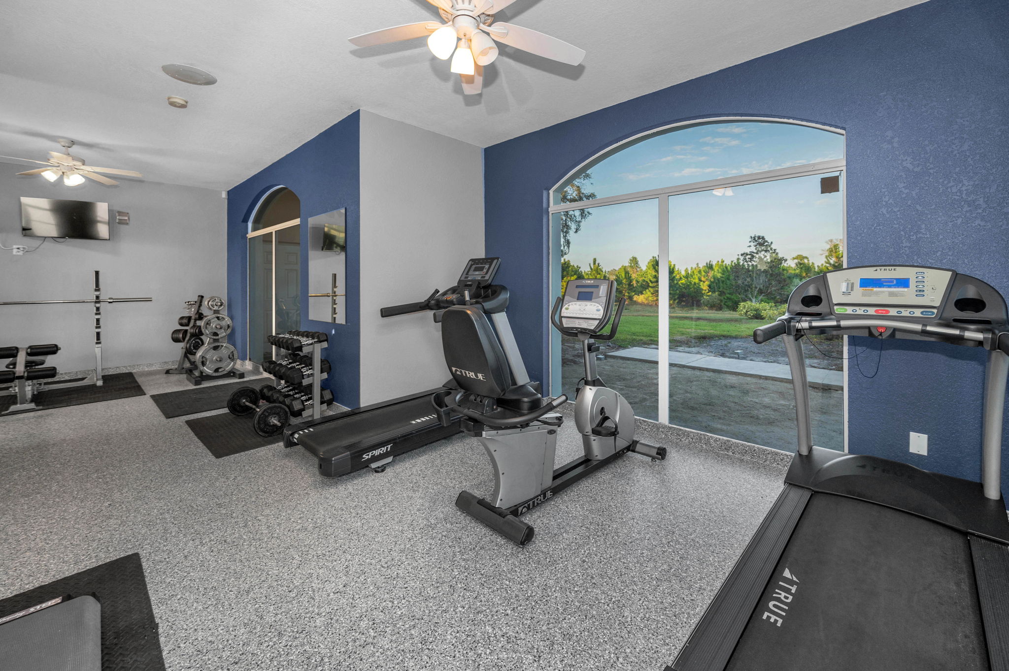 12-Clubhouse Fitness Center