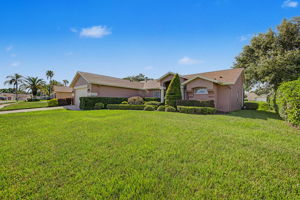 Front Exterior3a