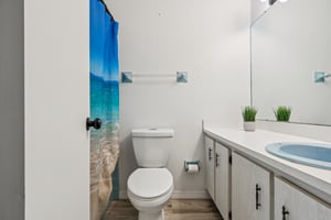 Hampton Dr-S2610-028.jpg