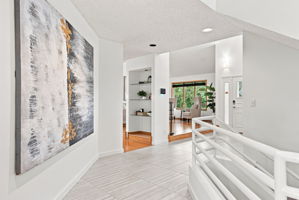  Photo 53