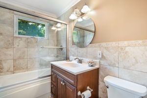 Main level Hall Bathroom