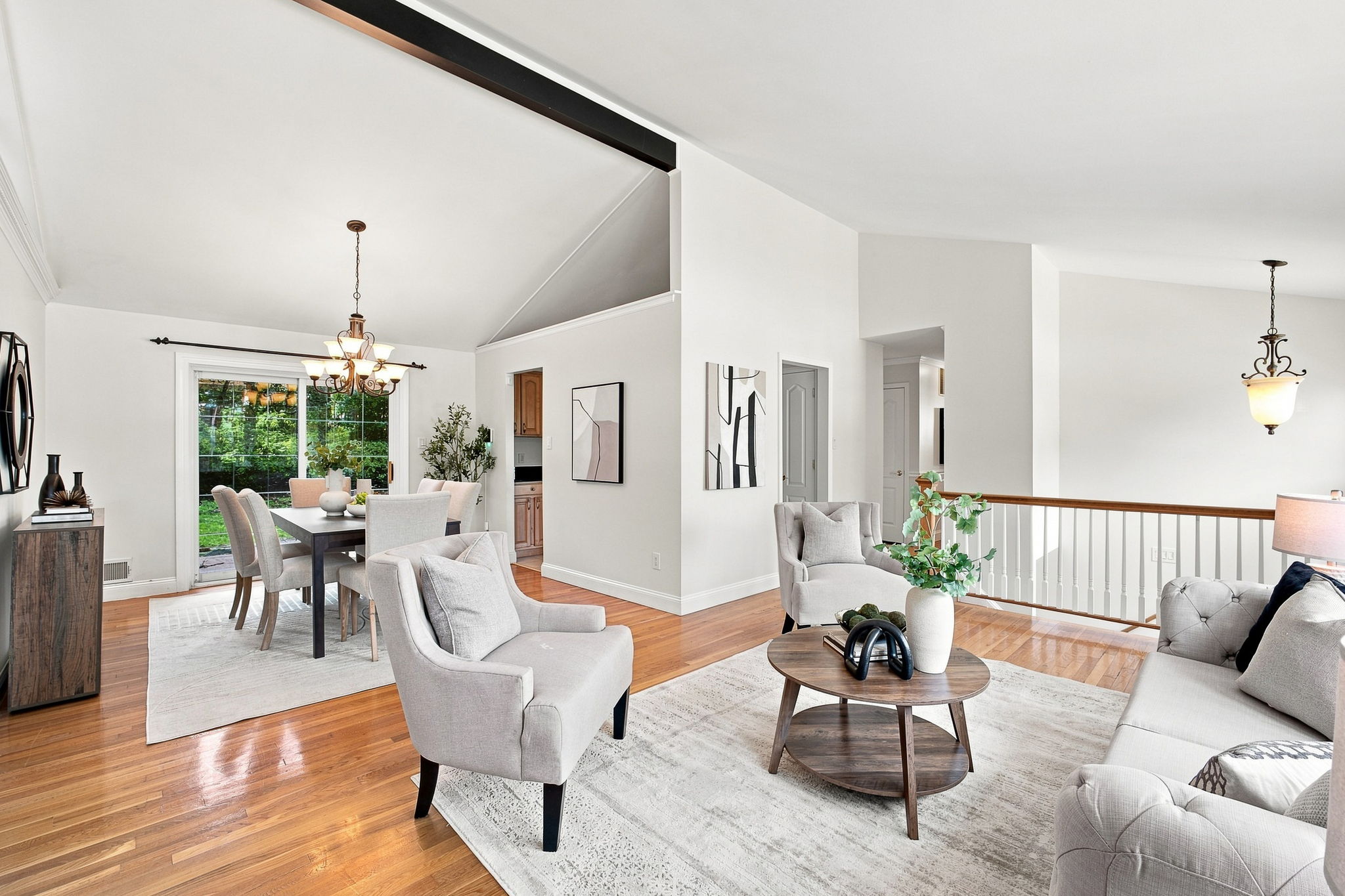 Open main level with vaulted ceiling!