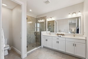  Photo 23