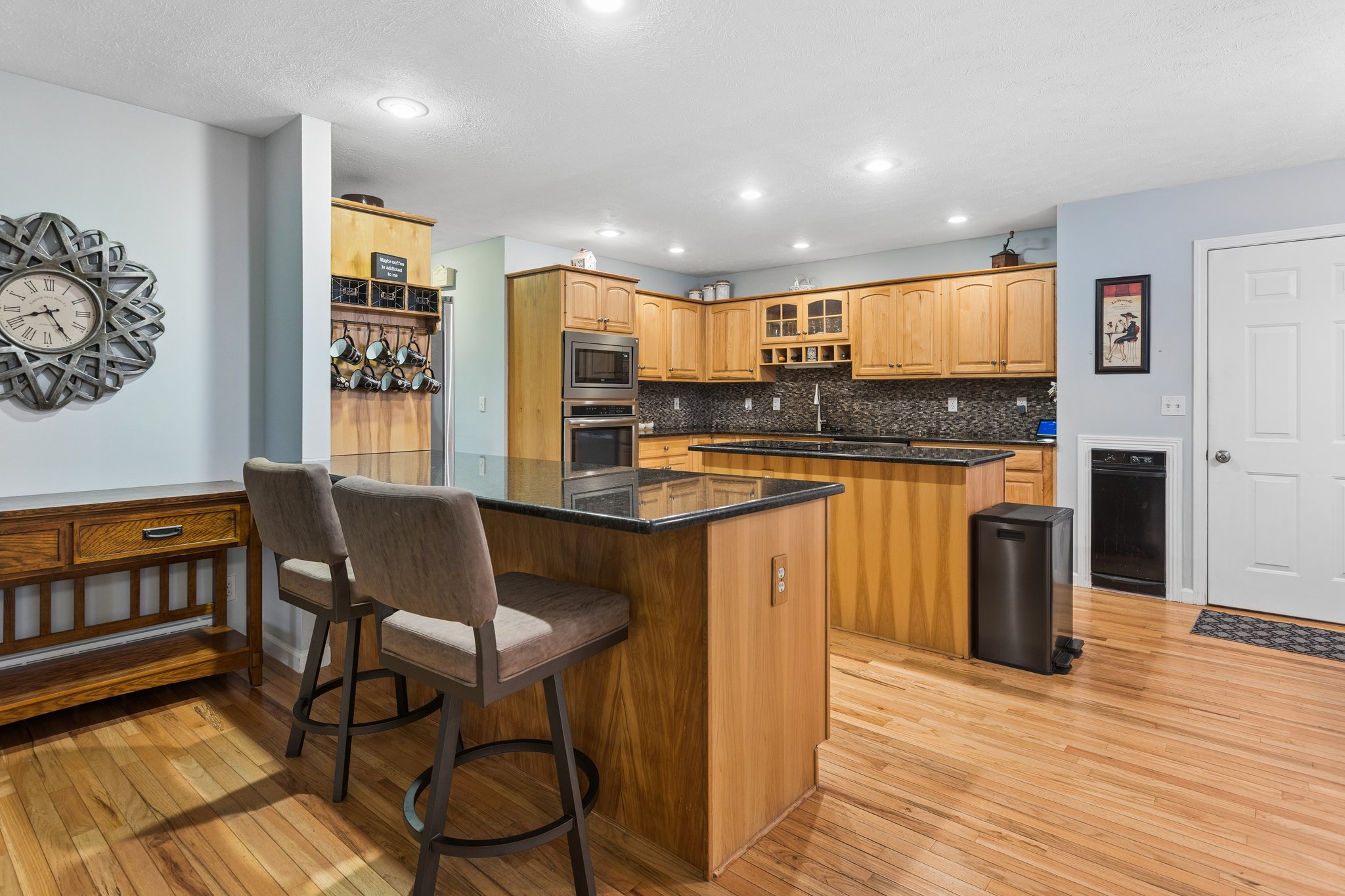 8878 - 8932 Cass Cir_011.jpg