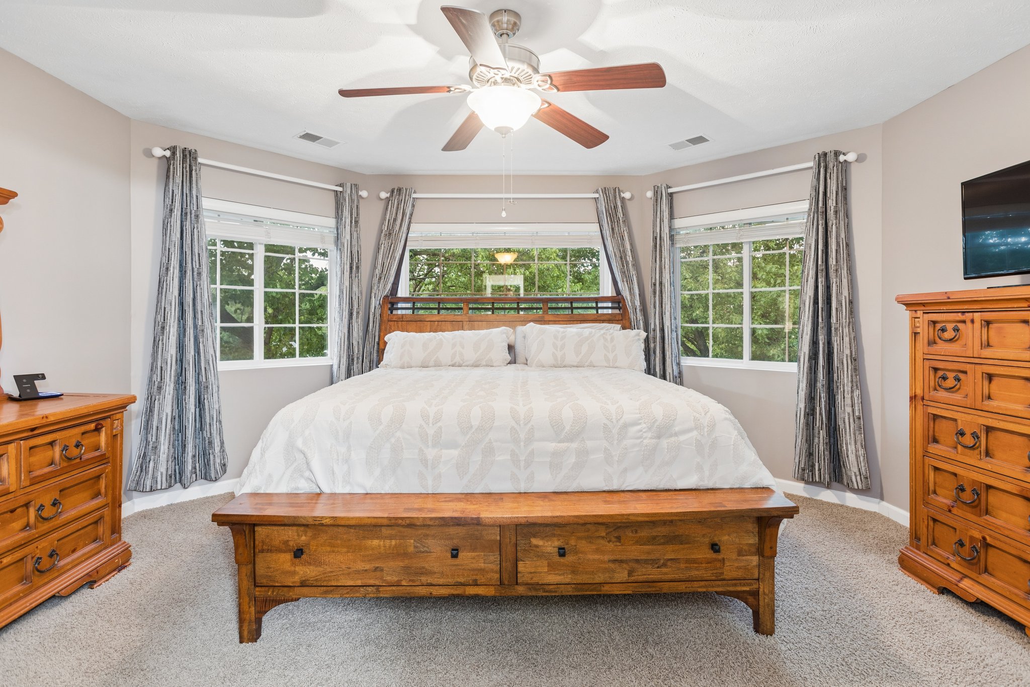 8878 - 8932 Cass Cir_020.jpg
