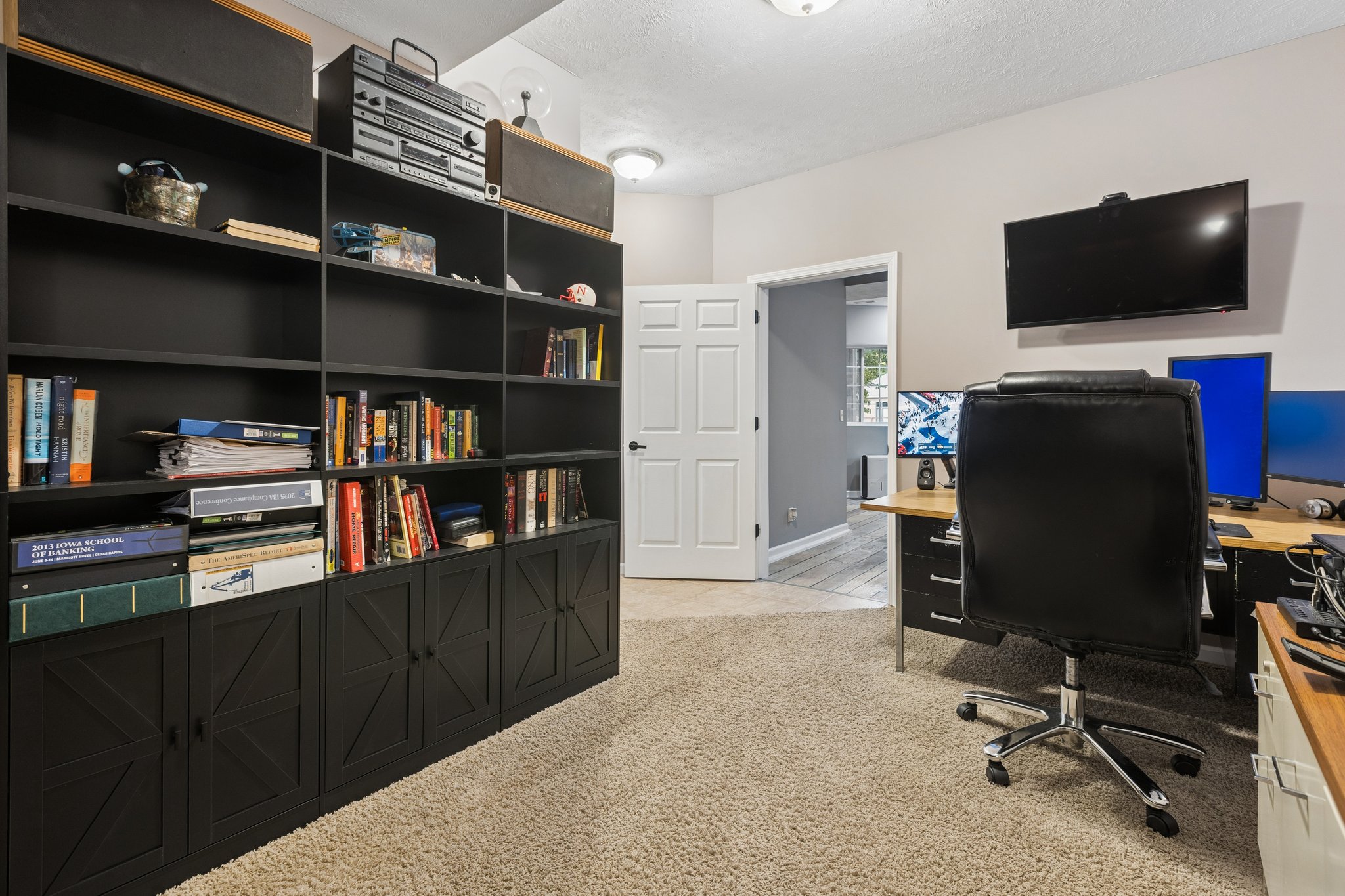8878 - 8932 Cass Cir_025.jpg