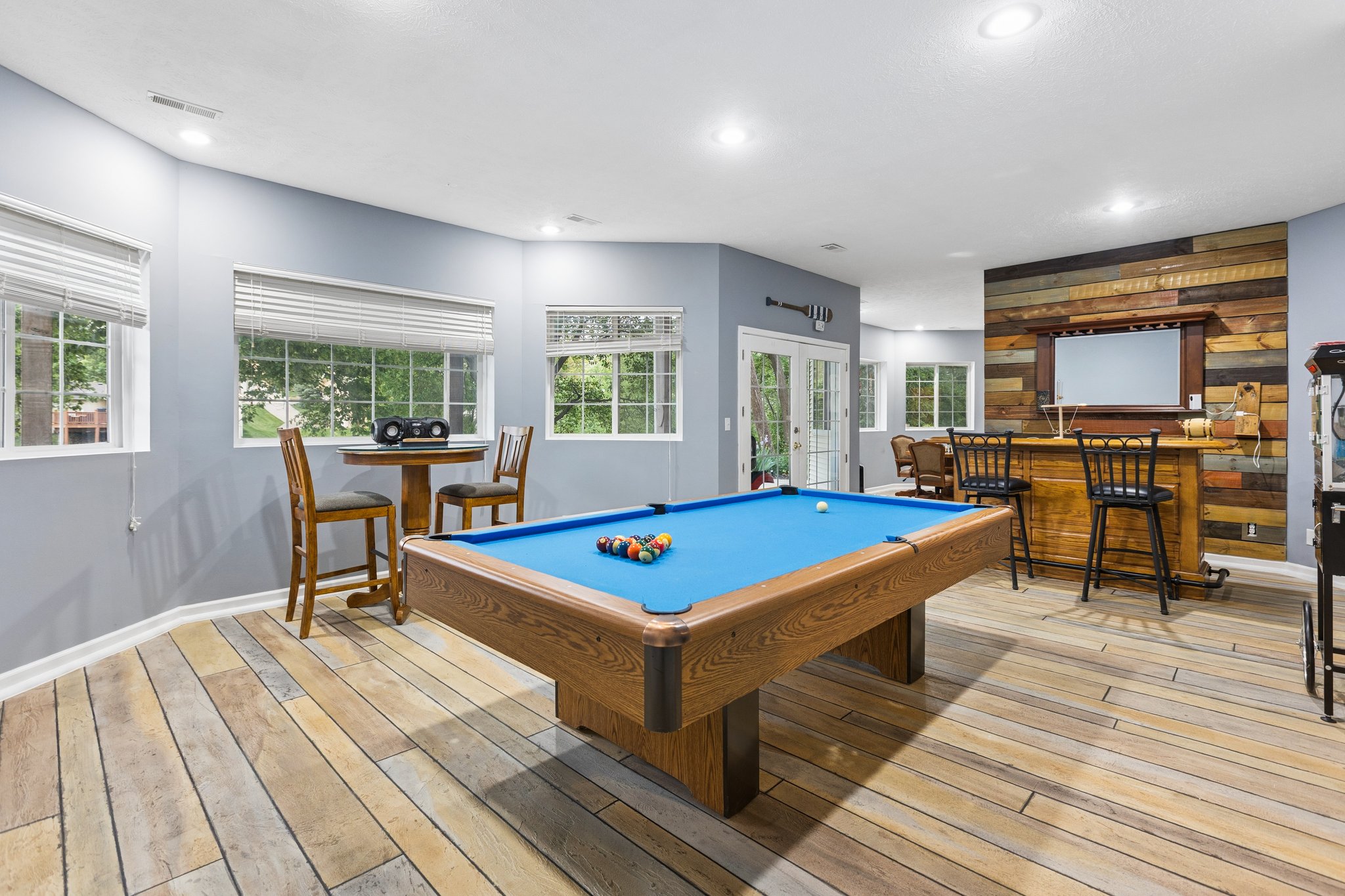 8878 - 8932 Cass Cir_029.jpg