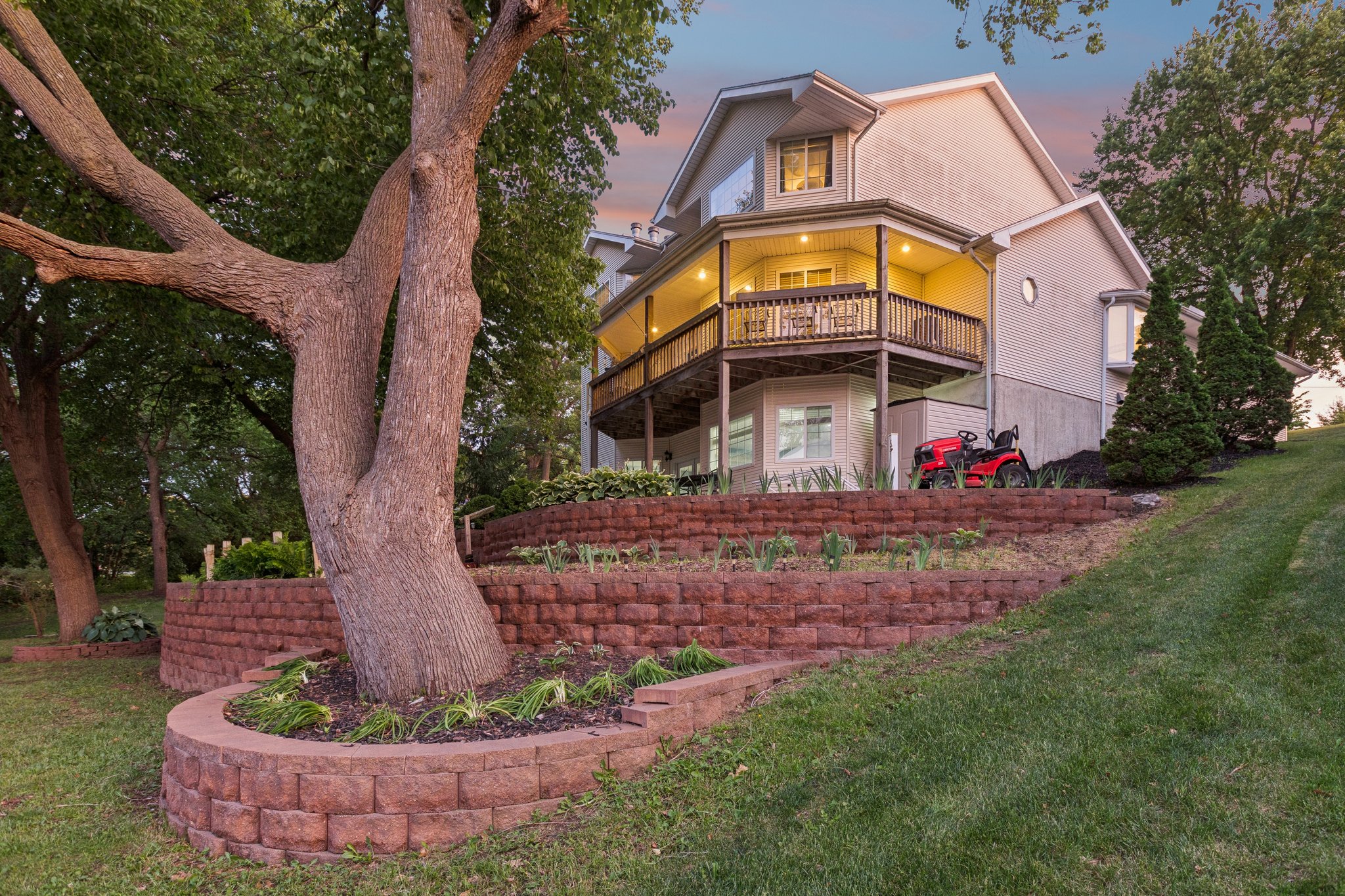 8878 - 8932 Cass Cir_046.jpg
