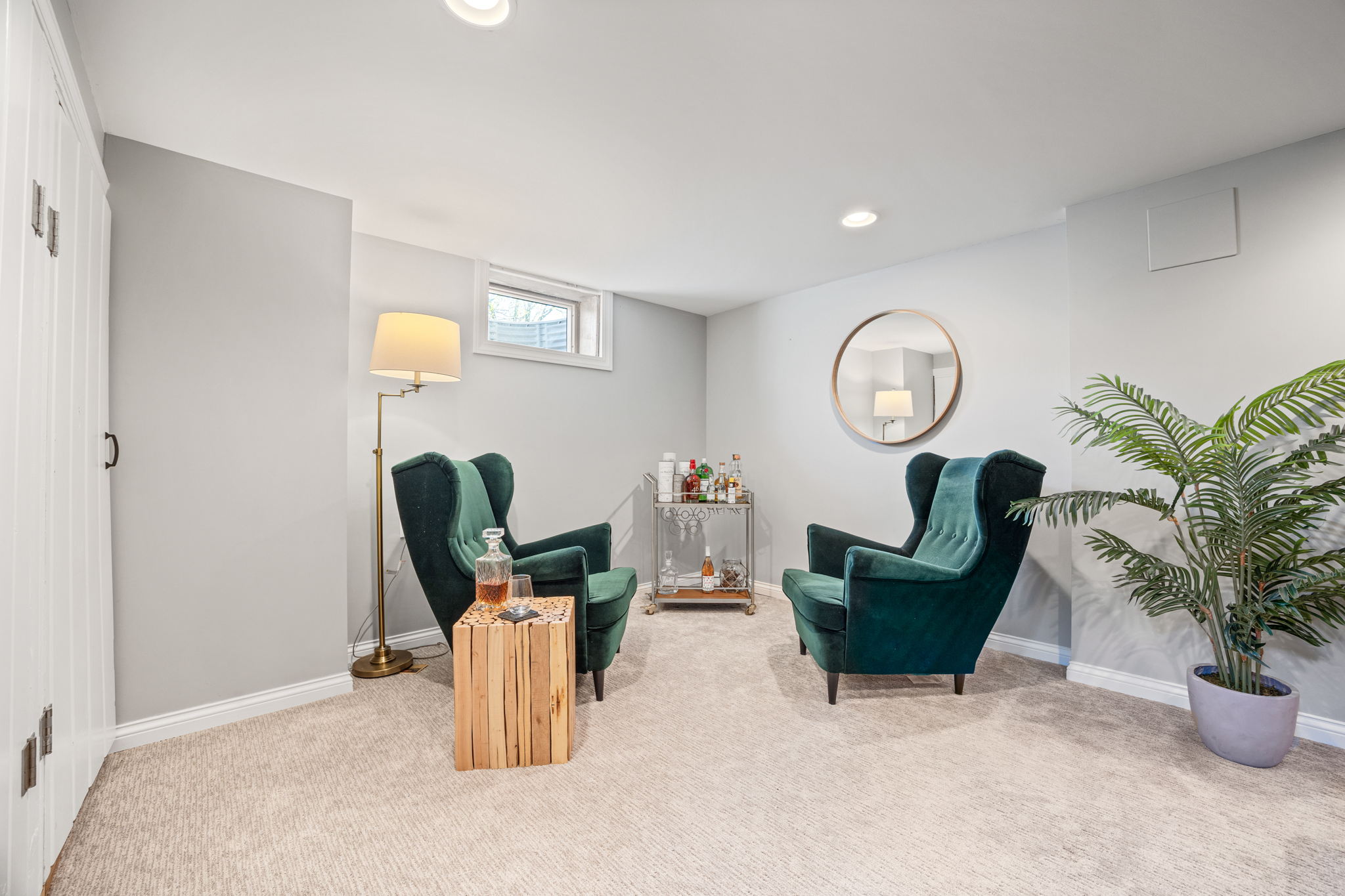 8933 Oakland Ave S, Minneapolis, MN 55420, USA Photo 13