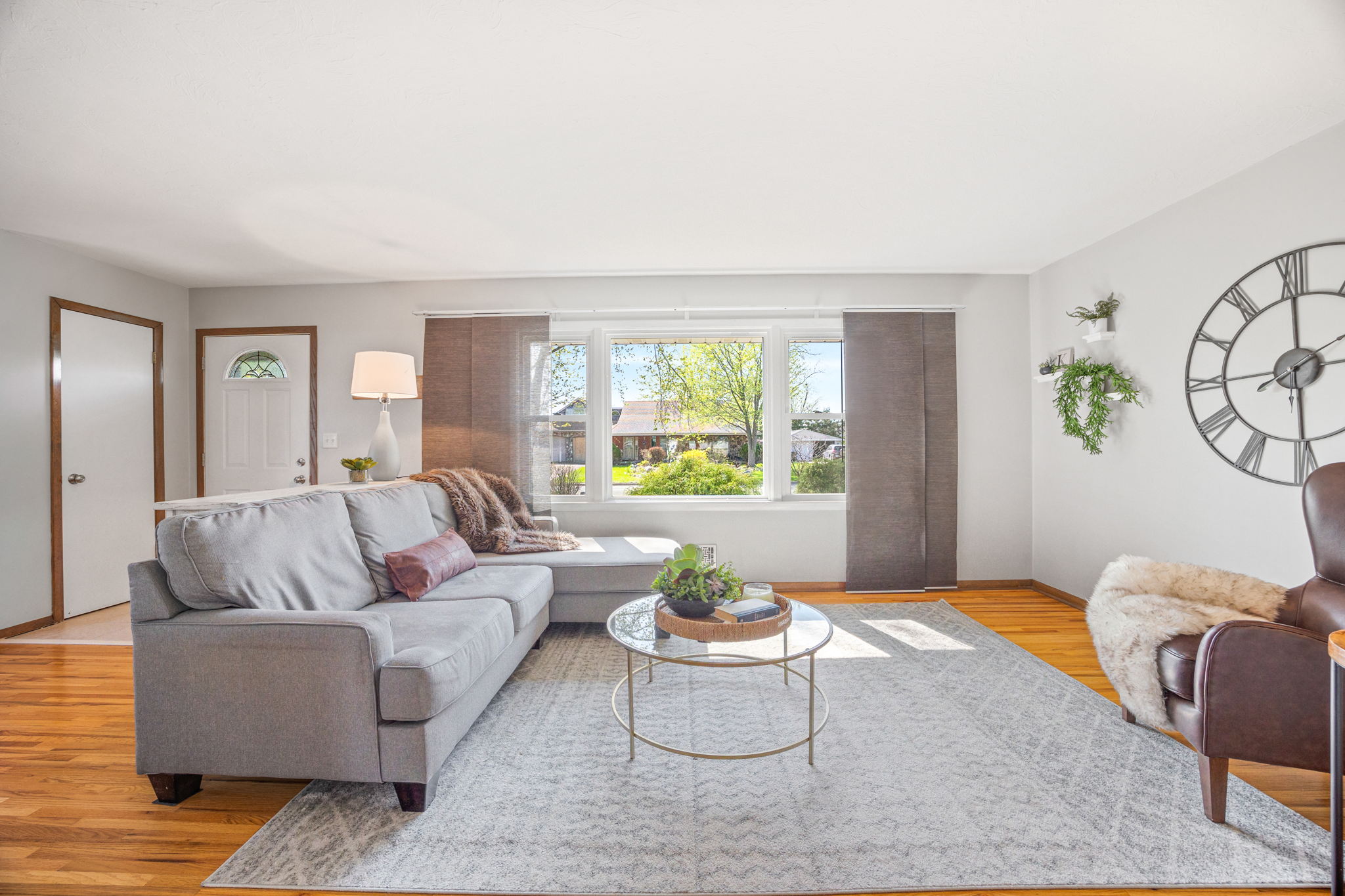 8933 Oakland Ave S, Minneapolis, MN 55420, USA Photo 3
