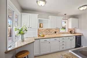 8933 Oakland Ave S, Minneapolis, MN 55420, USA Photo 6