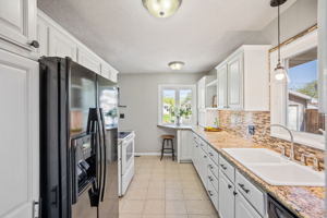 8933 Oakland Ave S, Minneapolis, MN 55420, USA Photo 5