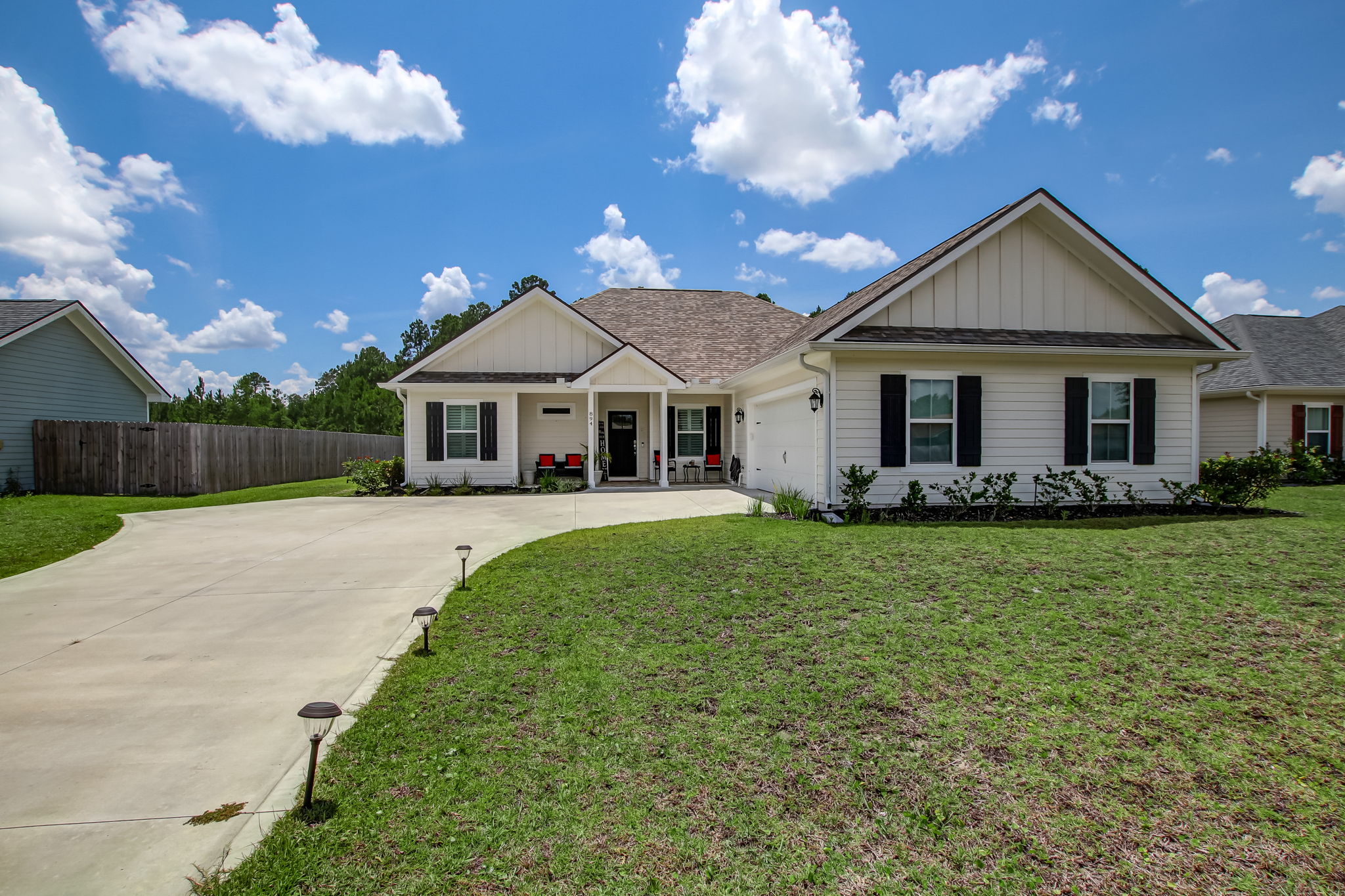 Welcome to 894 Greentree Road