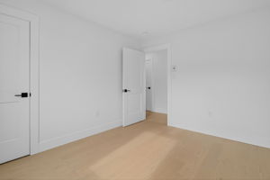 Photo 37