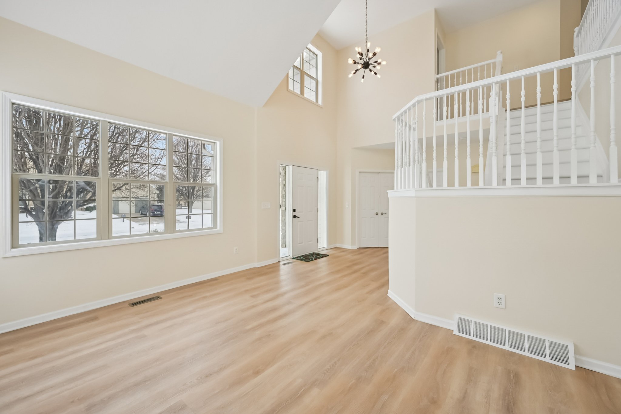 Hickory View St-S3001-015.jpg