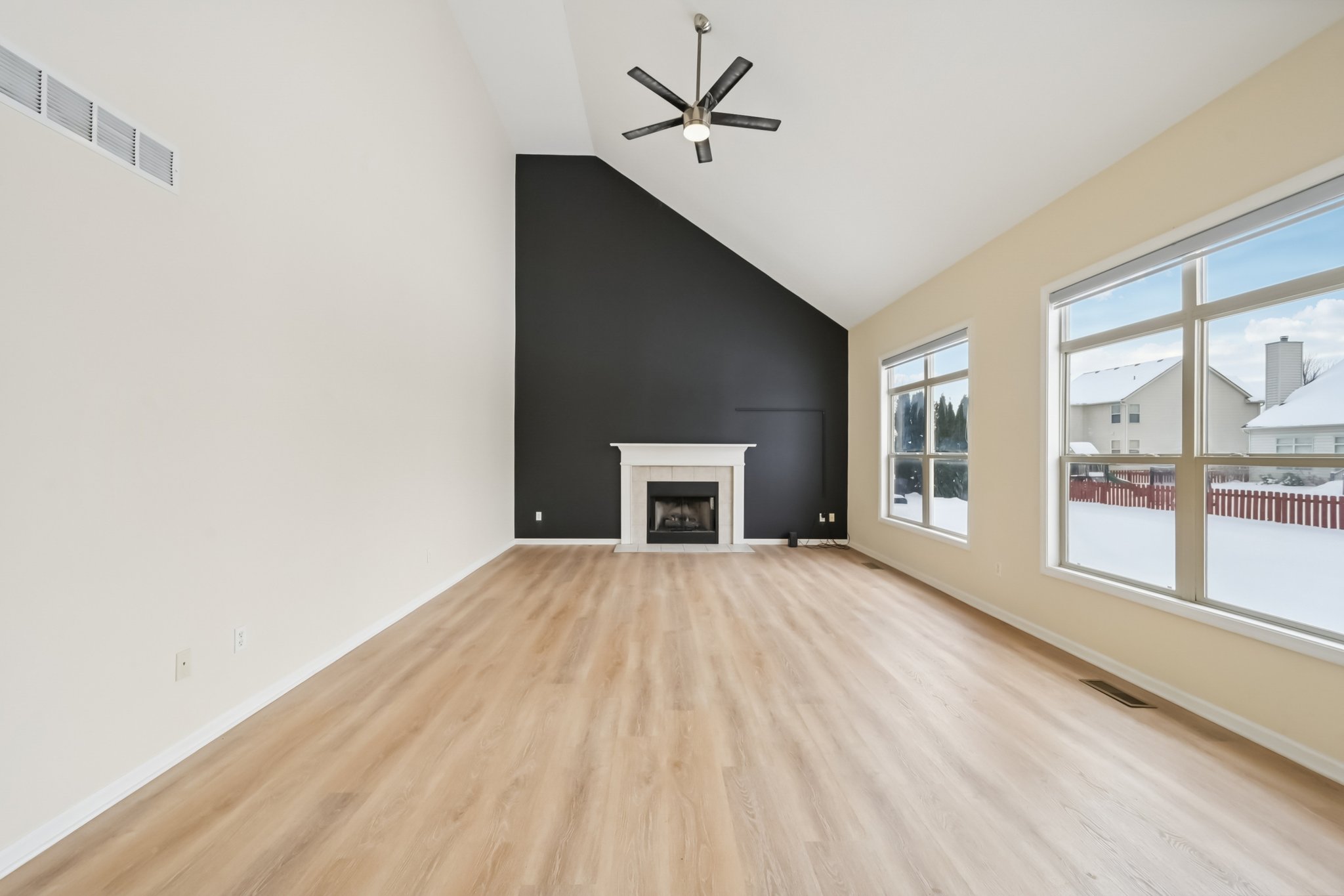 Hickory View St-S3001-023.jpg