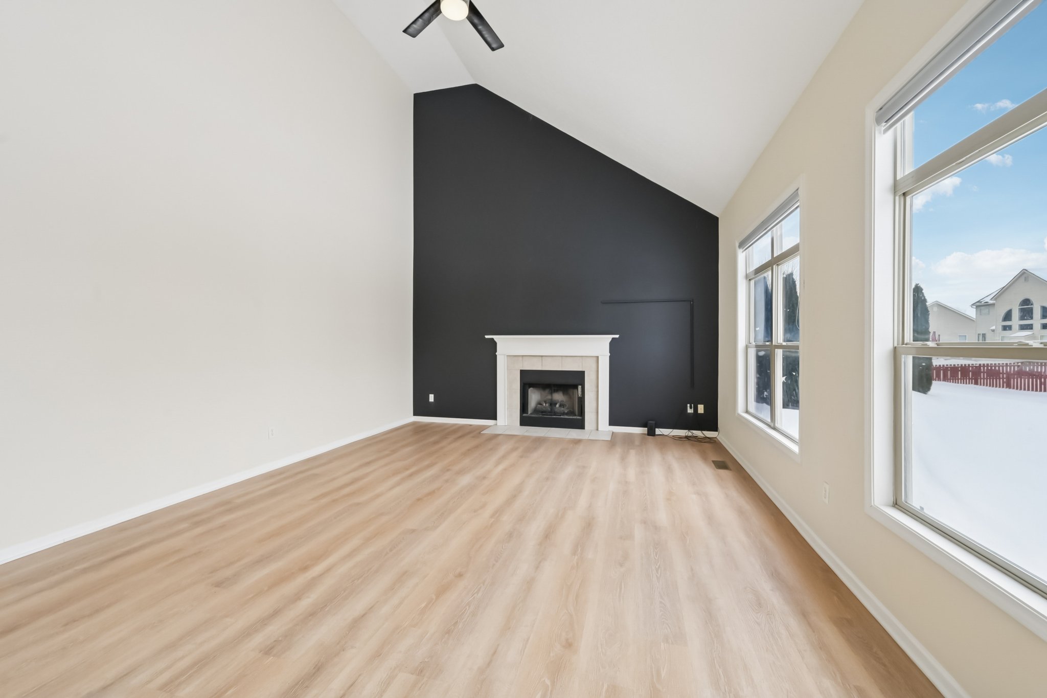 Hickory View St-S3001-024.jpg