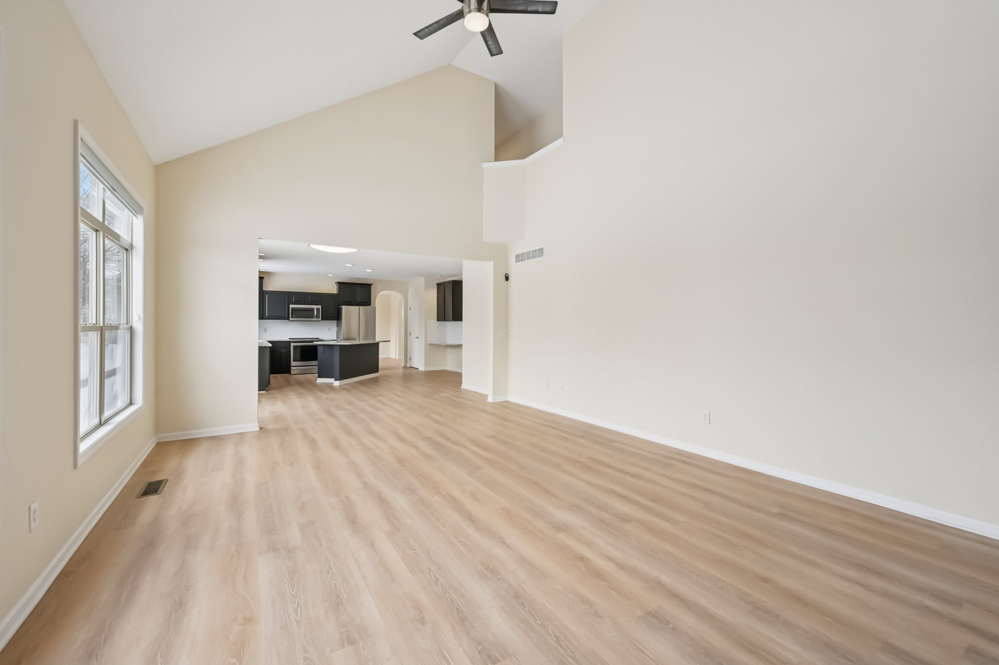 Hickory View St-S3001-026.jpg