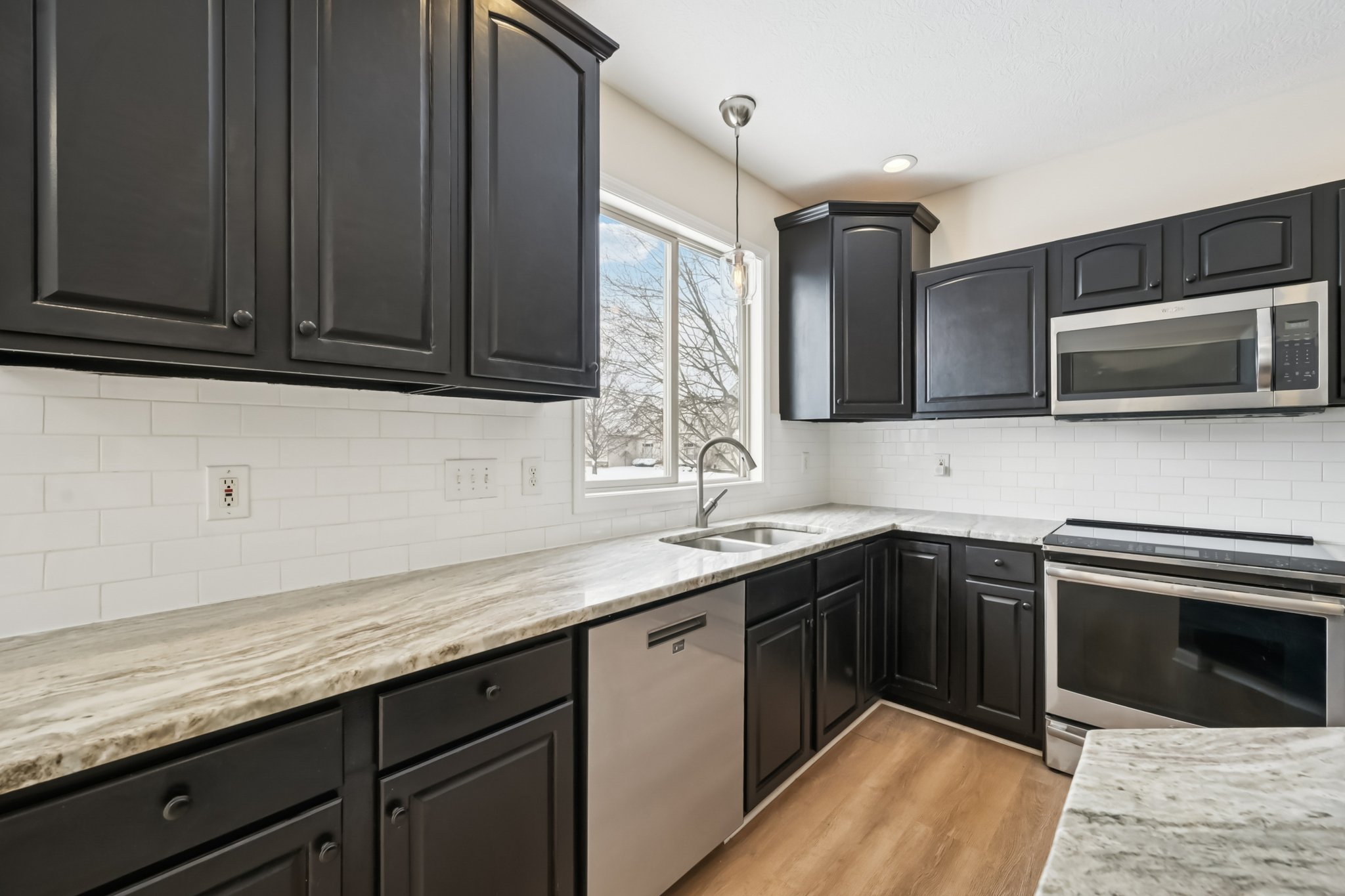 Hickory View St-S3001-037.jpg