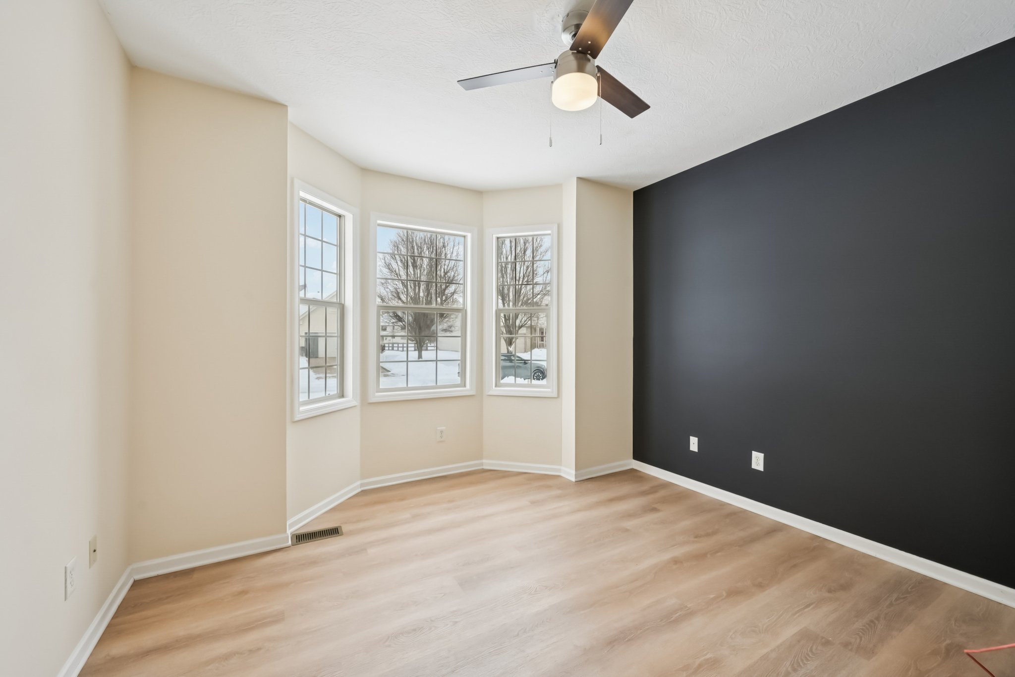 Hickory View St-S3001-041.jpg