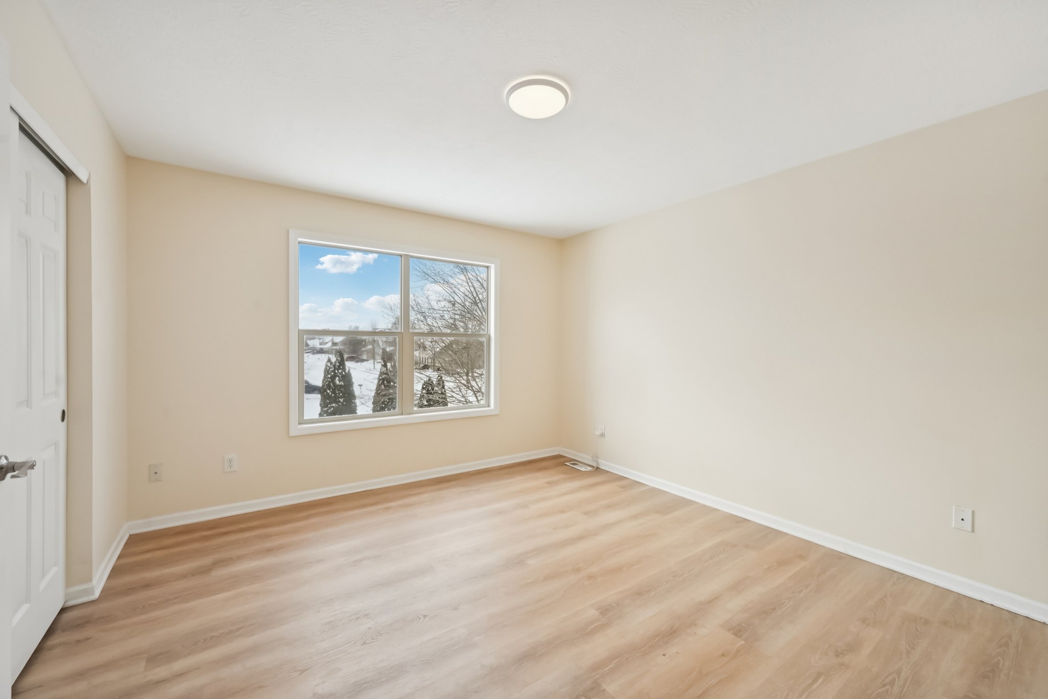 Hickory View St-S3001-046.jpg