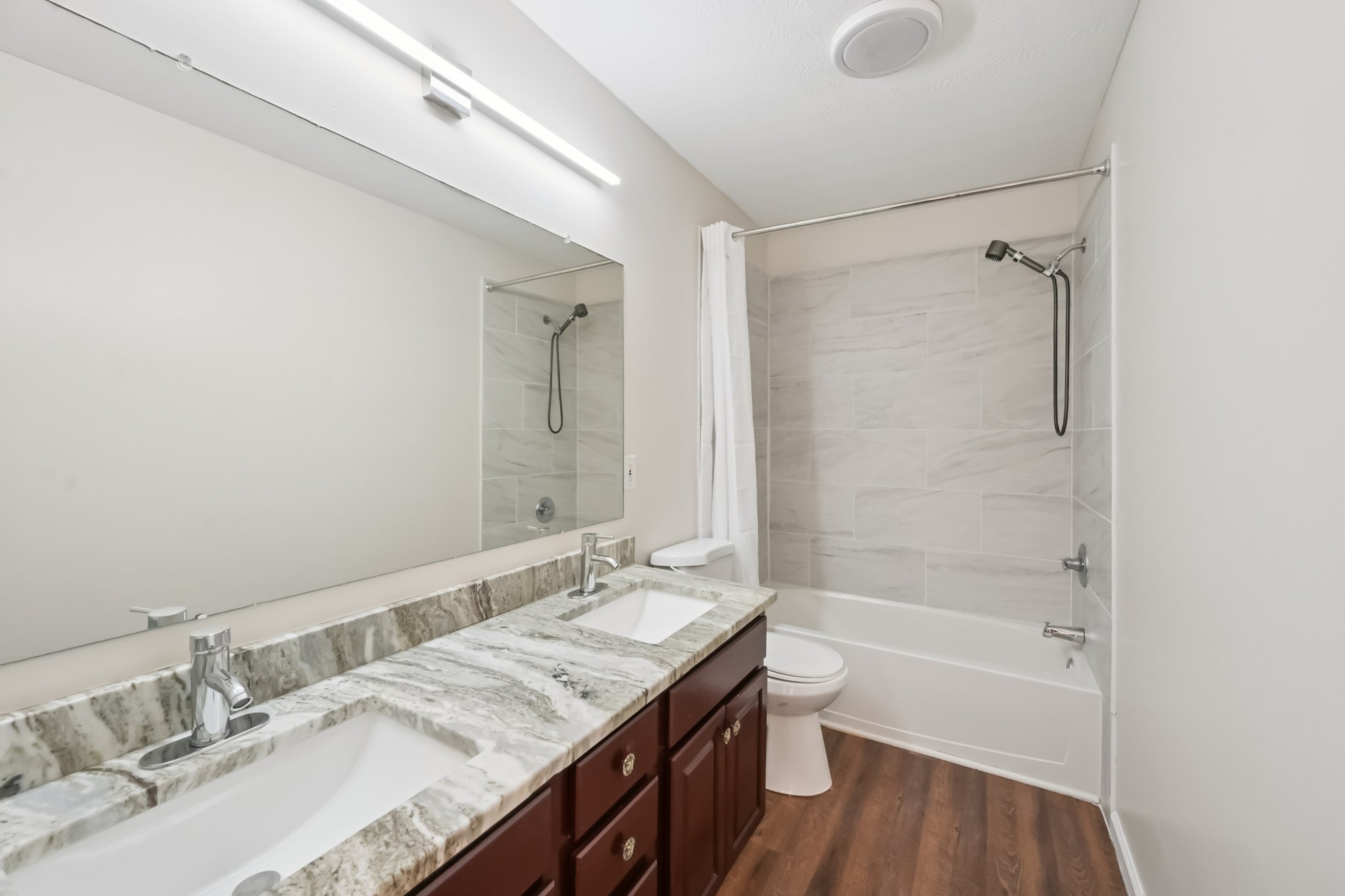 Hickory View St-S3001-051.jpg