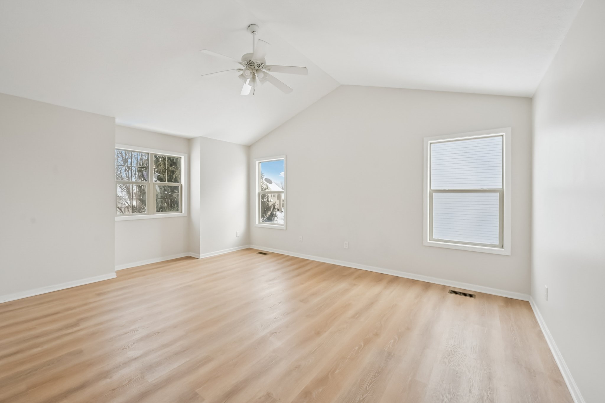 Hickory View St-S3001-053.jpg