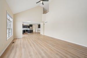 Hickory View St-S3001-026.jpg