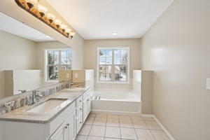 Hickory View St-S3001-058.jpg