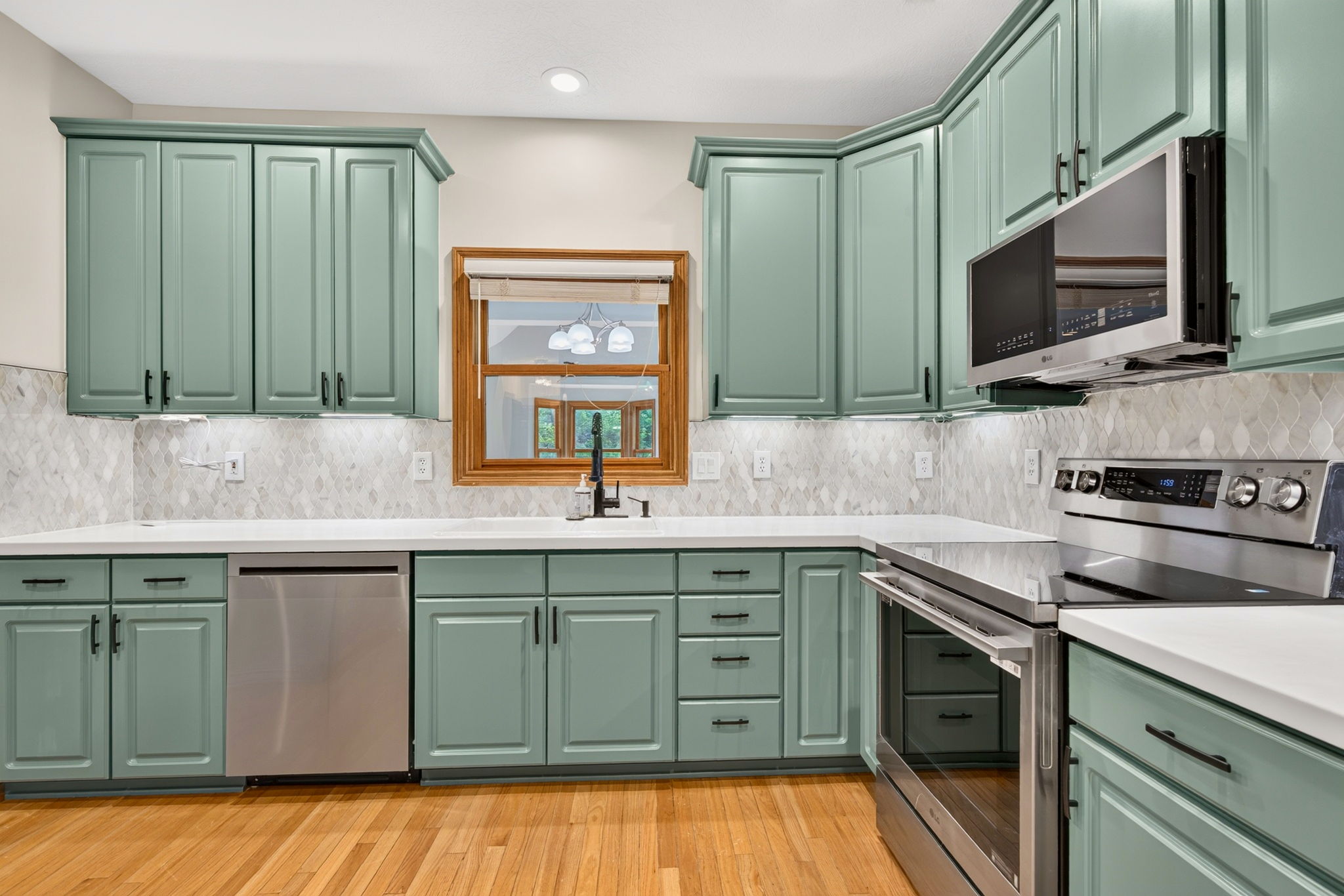 895 Linworth Village Dr 14