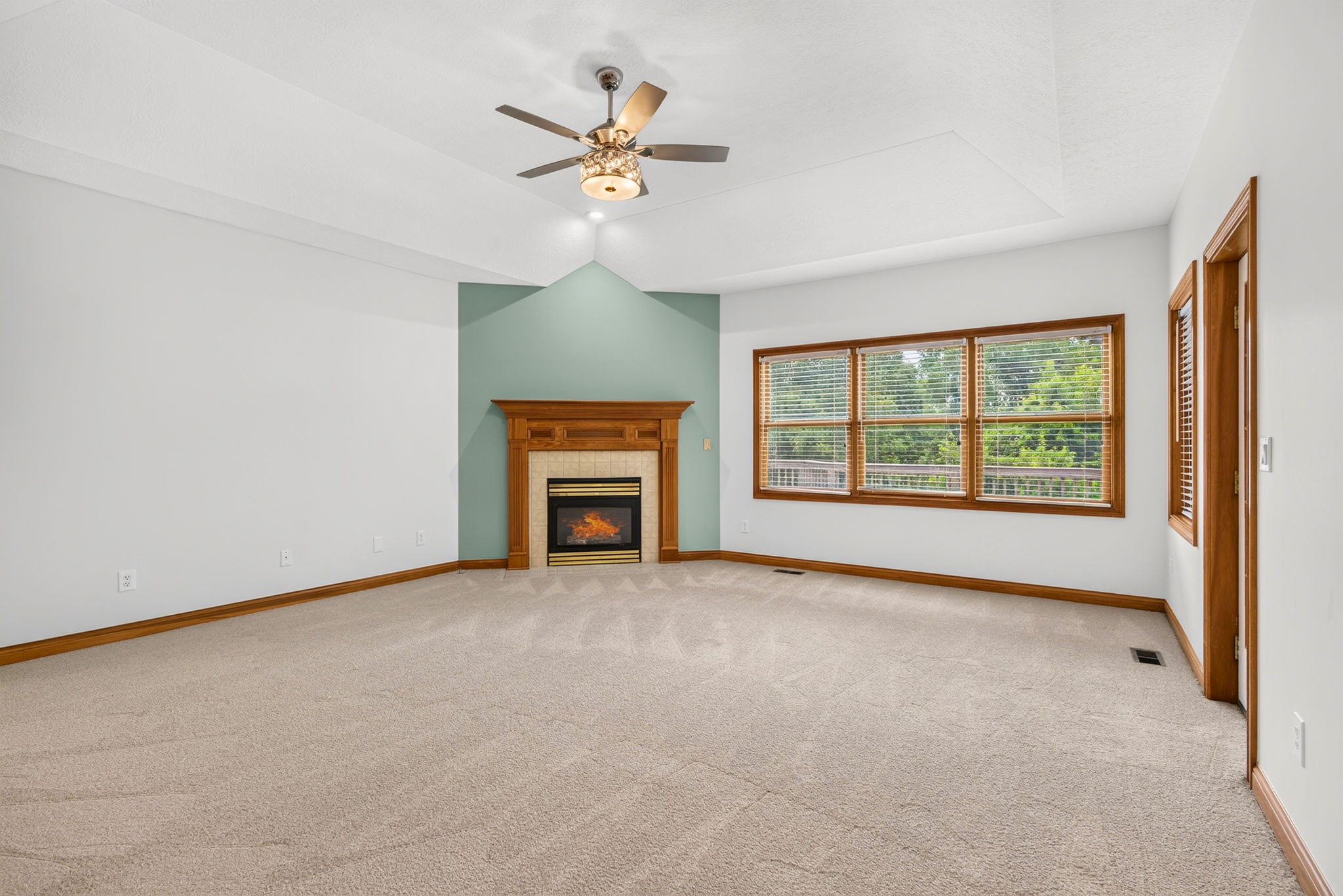 895 Linworth Village Dr 18