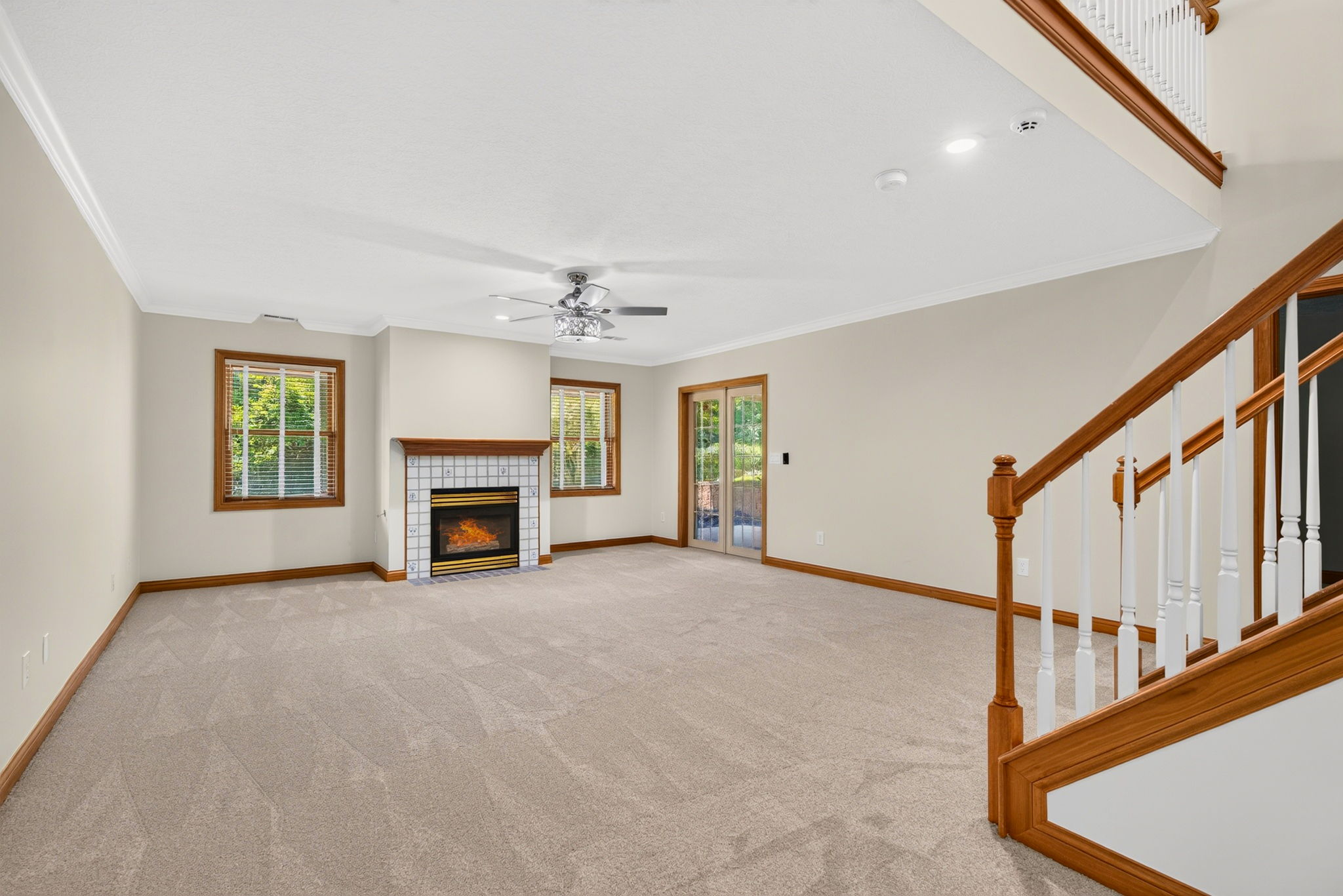 895 Linworth Village Dr 33