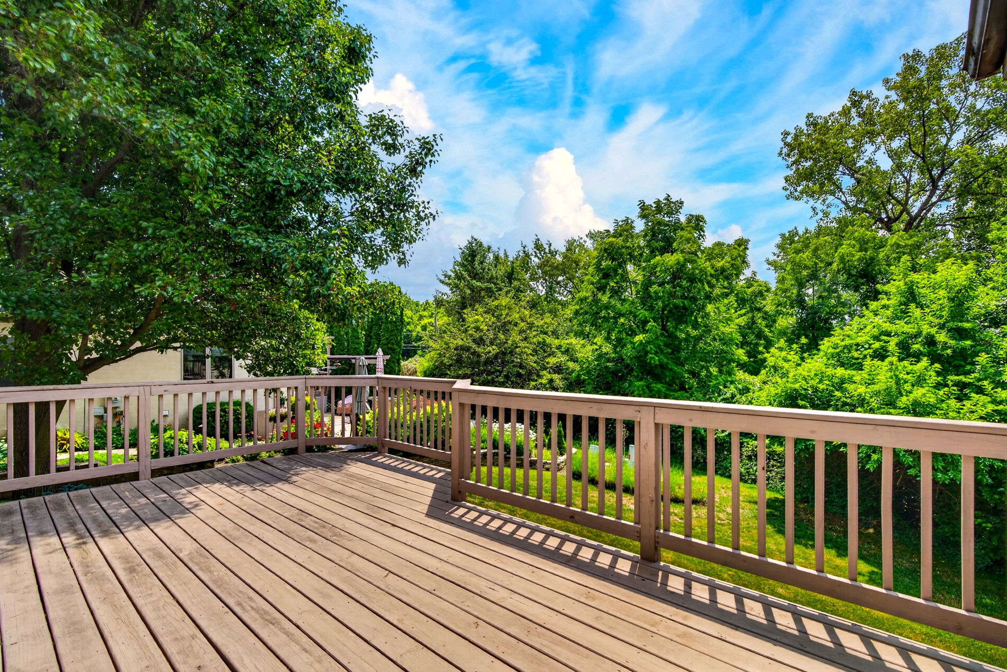 895 Linworth Village Dr 46