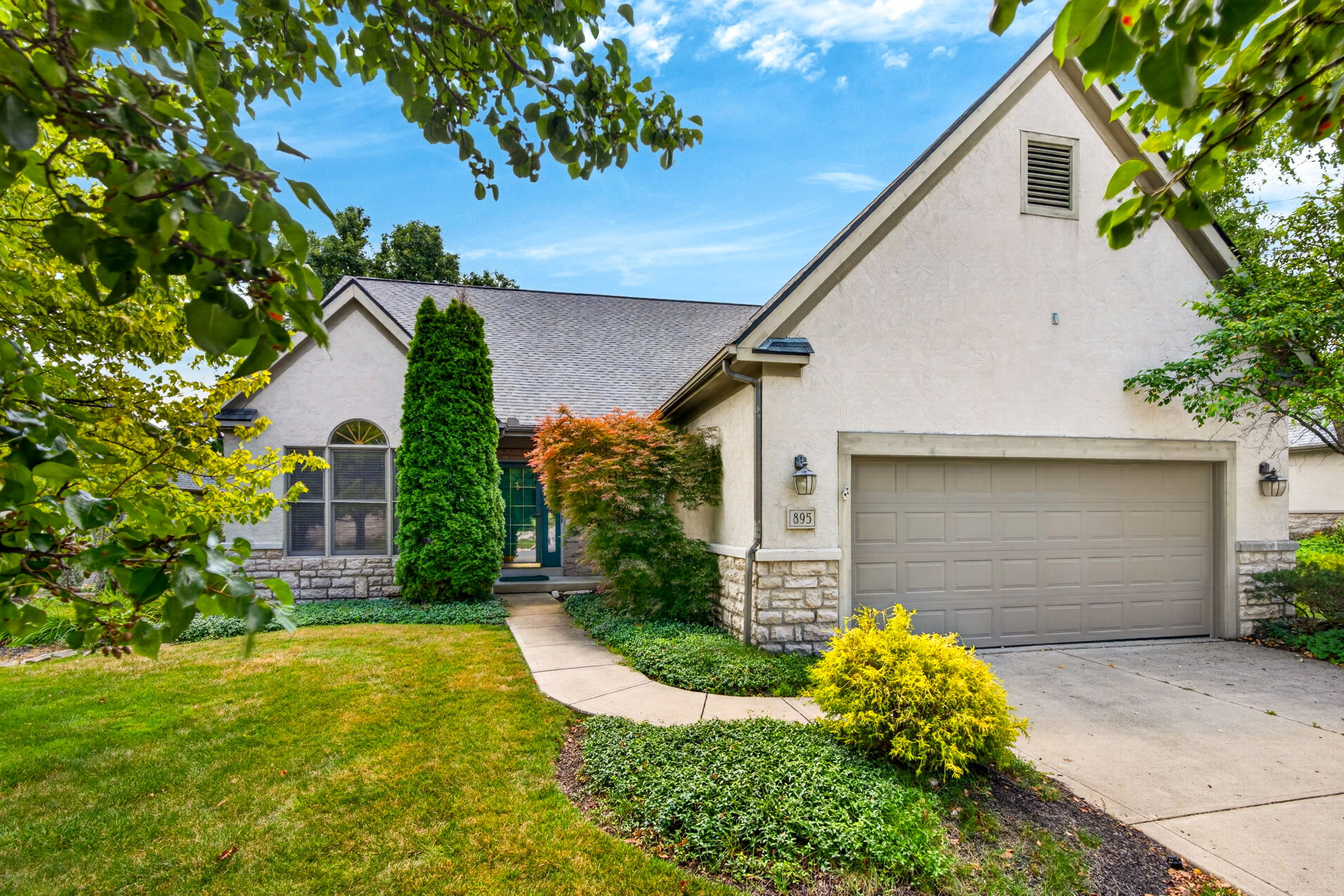 895 Linworth Village Dr 53