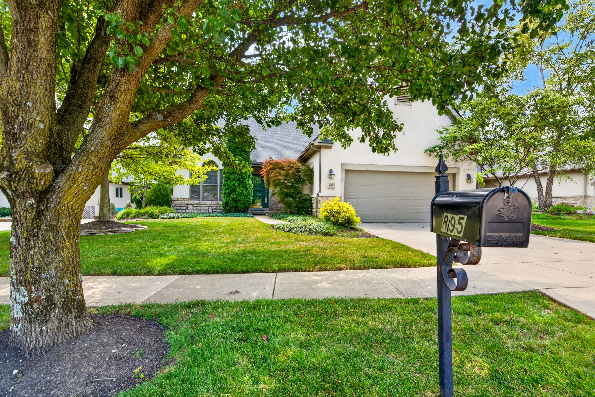 895 Linworth Village Dr 55
