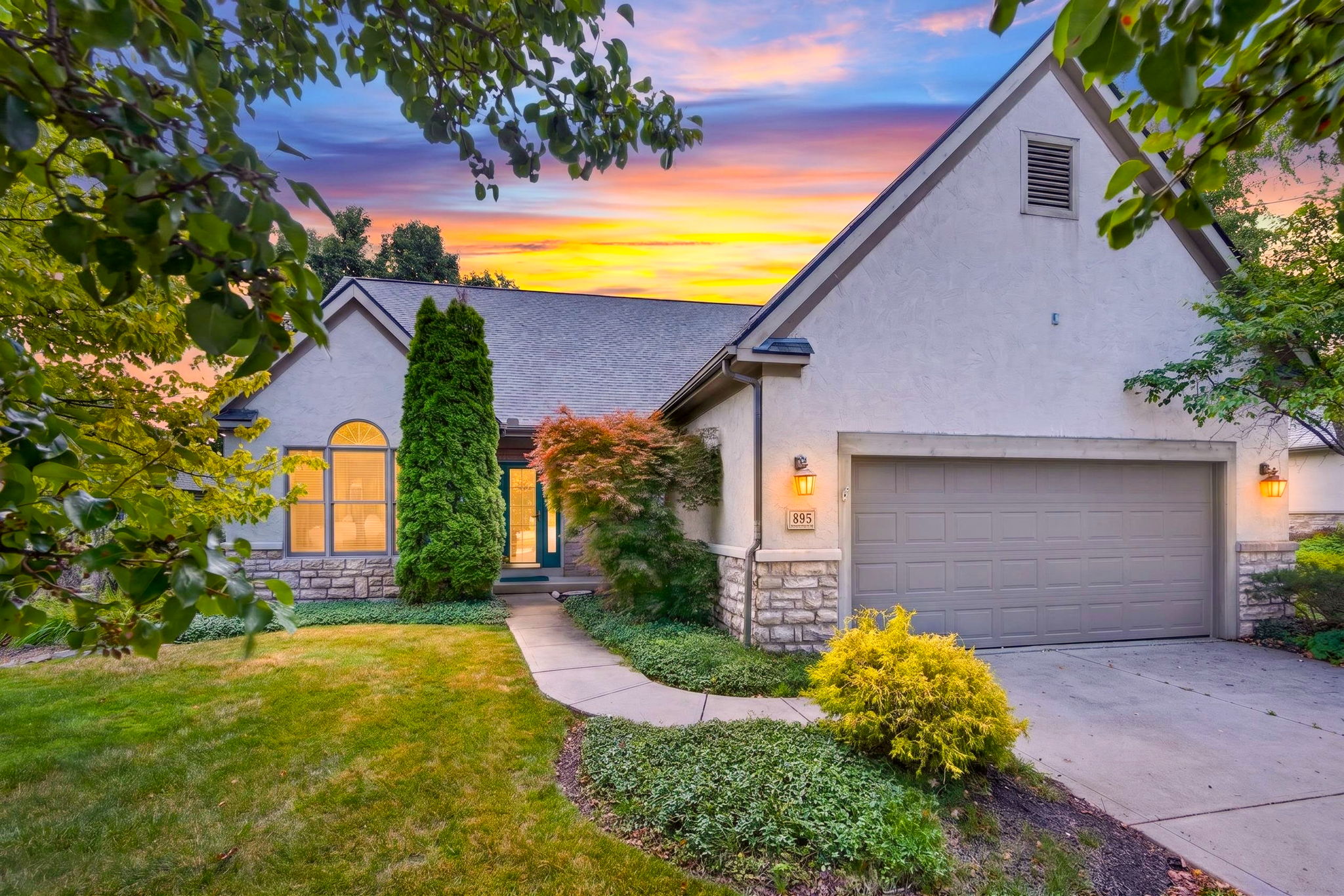 895 Linworth Village Dr Virtual Twilight 2