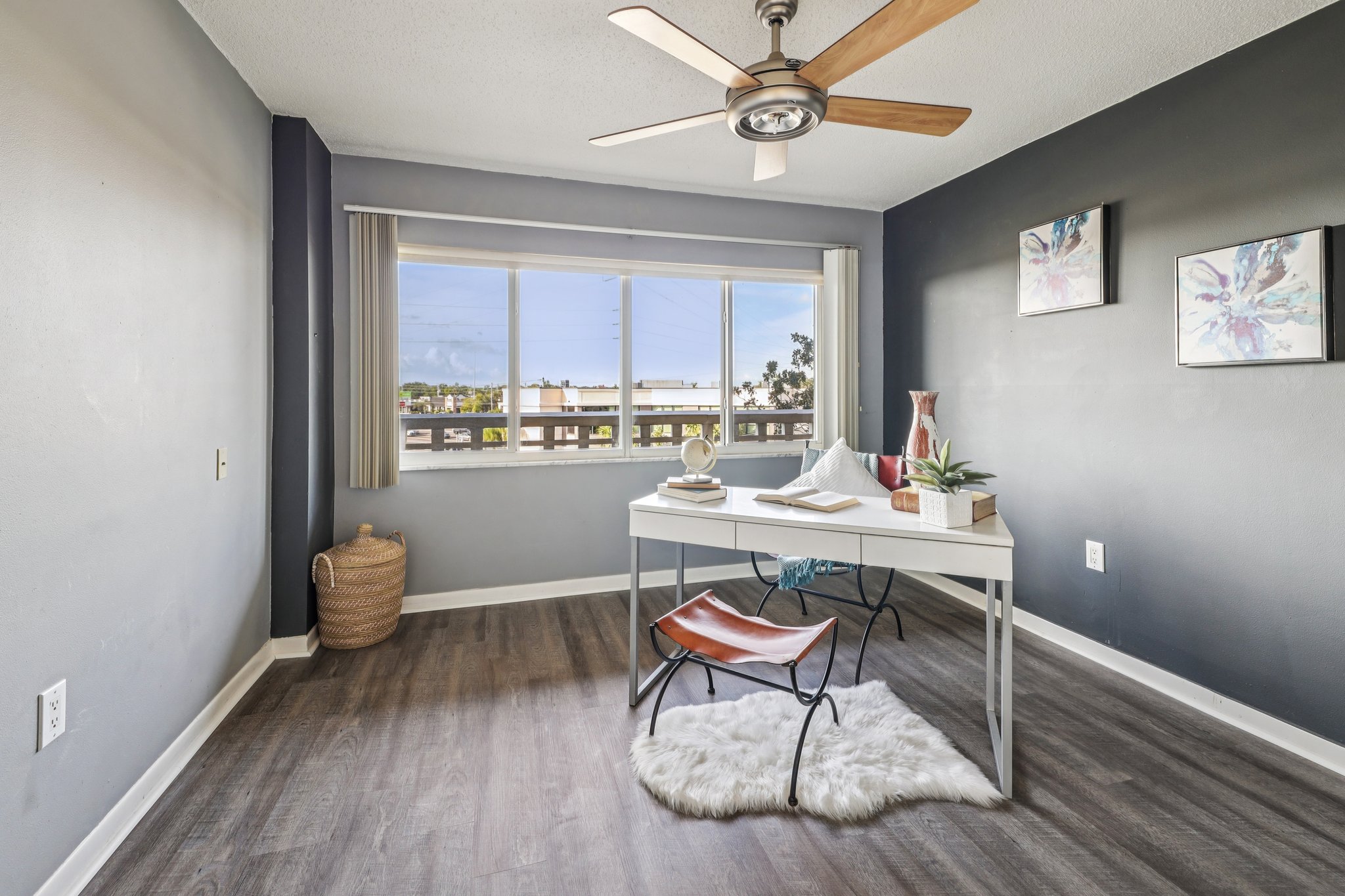 Park Blvd 405-S0807-024.jpg