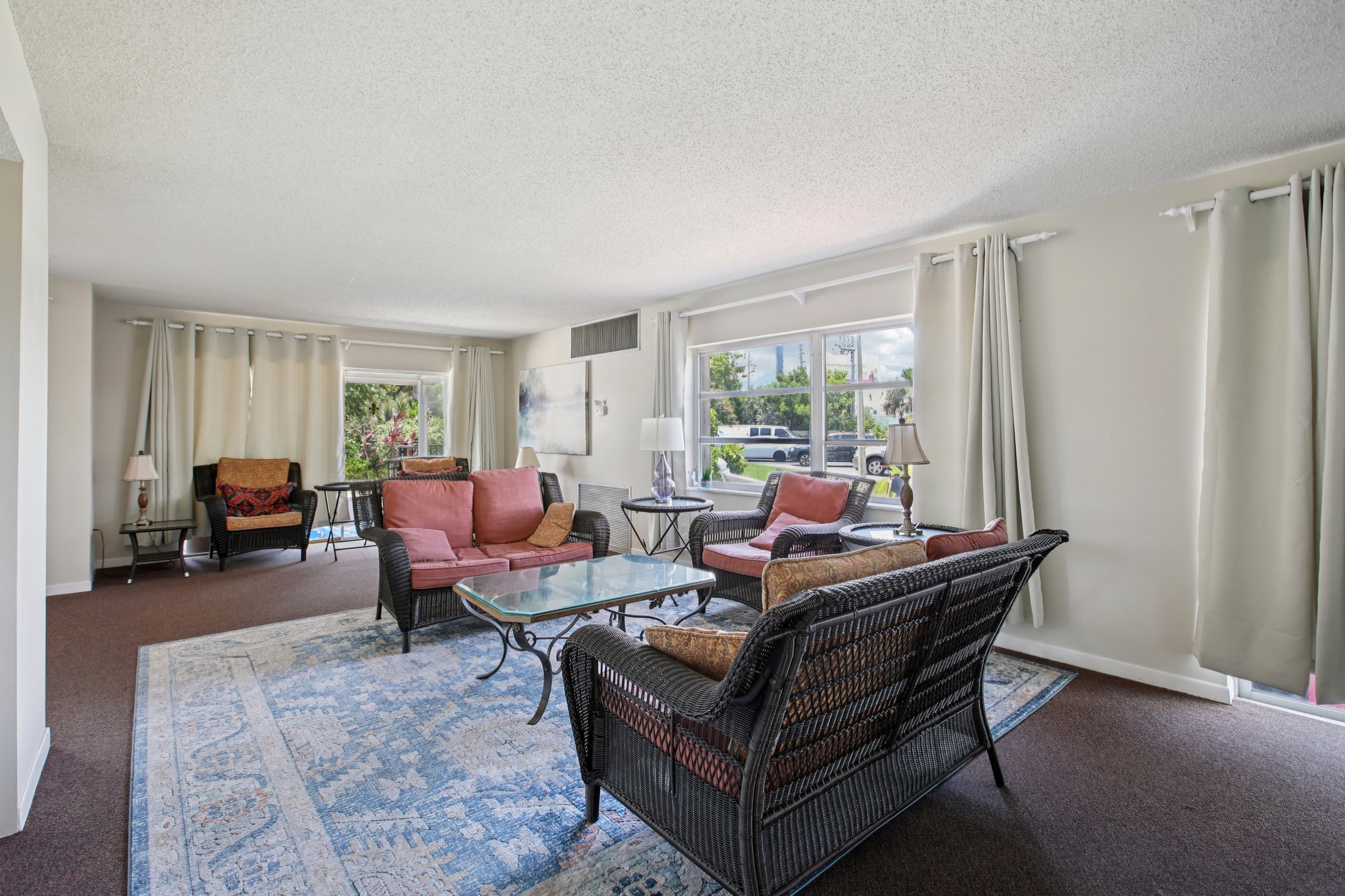 Park Blvd 405-1807-9-111.jpg