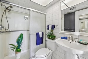 Park Blvd 405-S0807-034.jpg