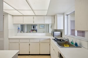 Park Blvd 405-1807-9-104.jpg
