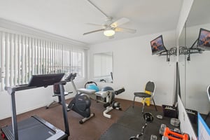 Park Blvd 405-1807-9-107.jpg
