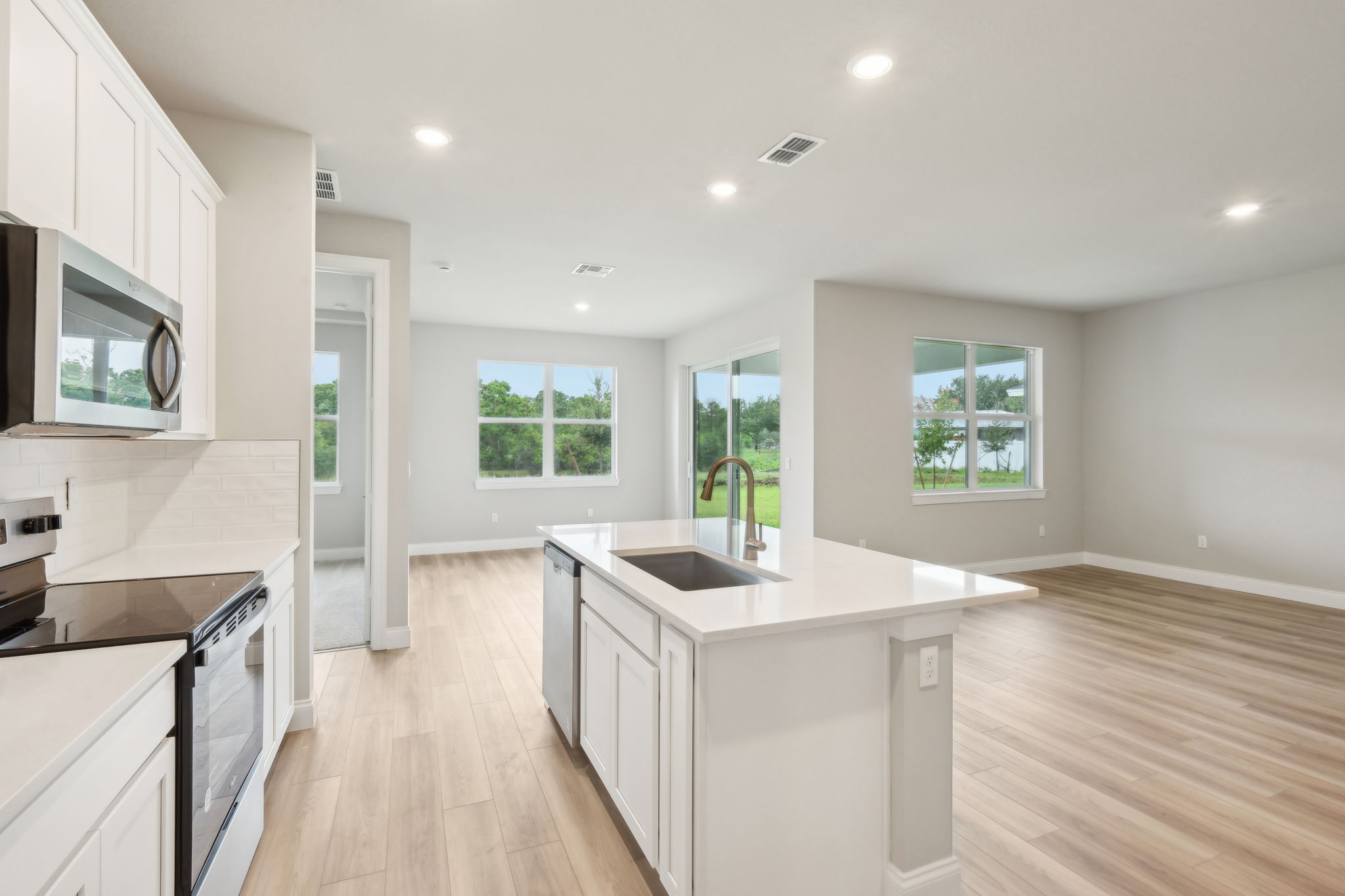 South Florida-Azalea-8953 Dahlia Cir Port St. Lucie, FL, 34986-012